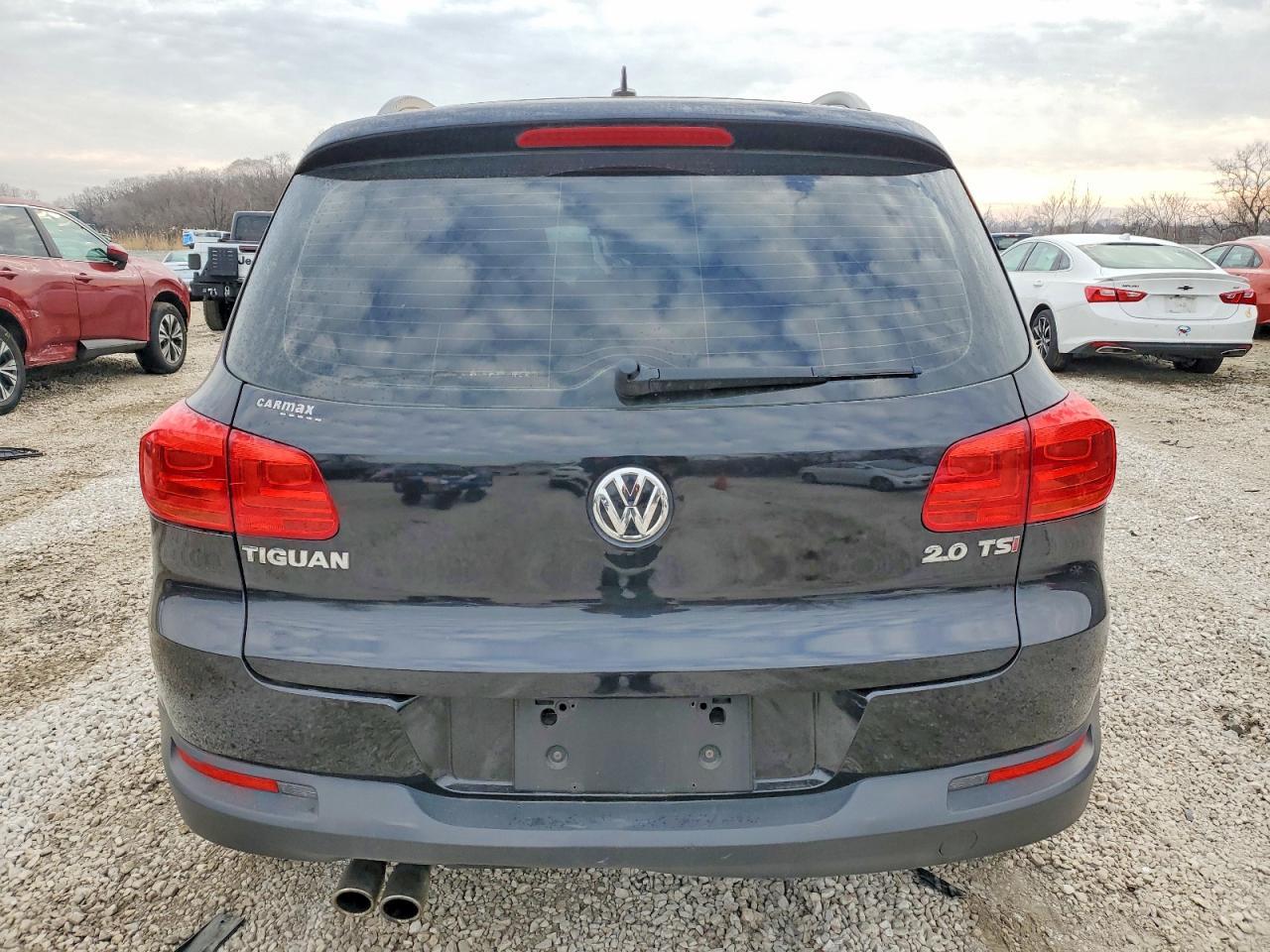 2016 Volkswagen Tiguan S - Фото 6