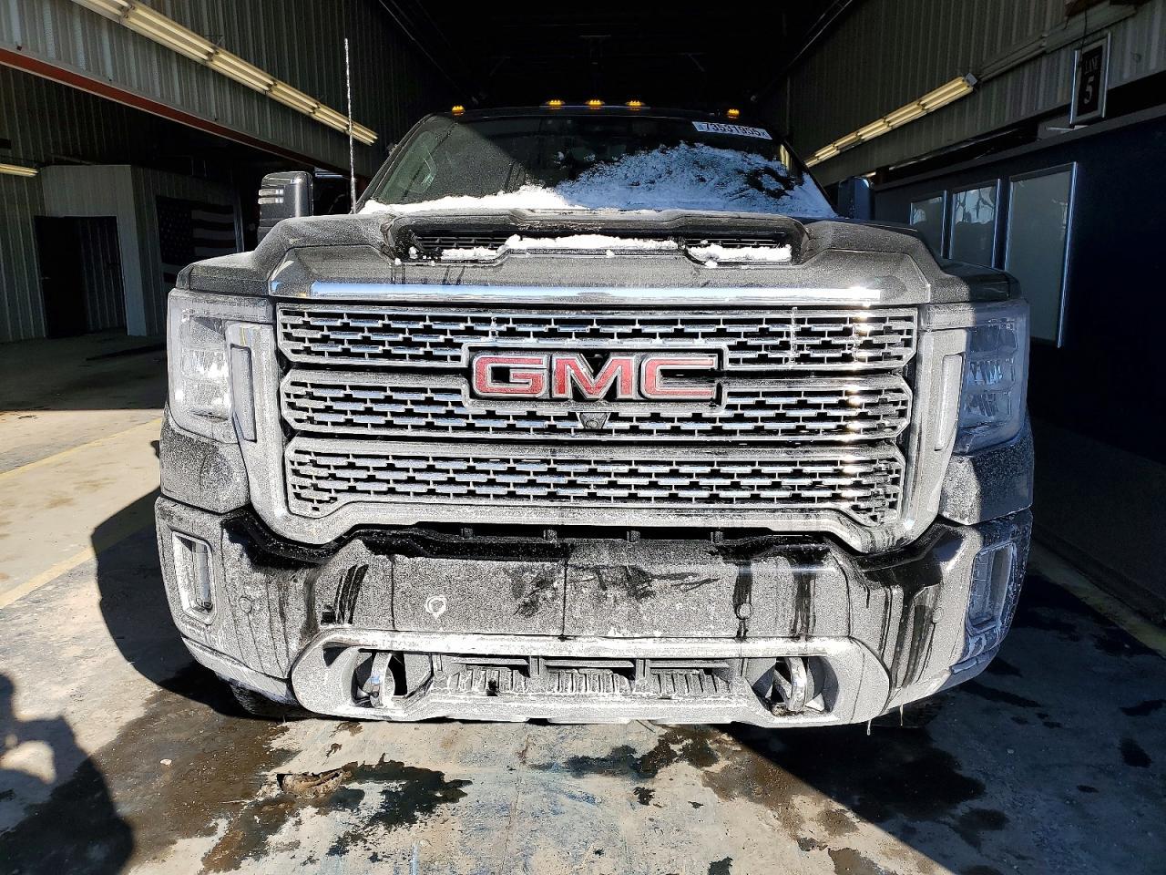 2022 GMC Sierra K2500 Denali - Image 5