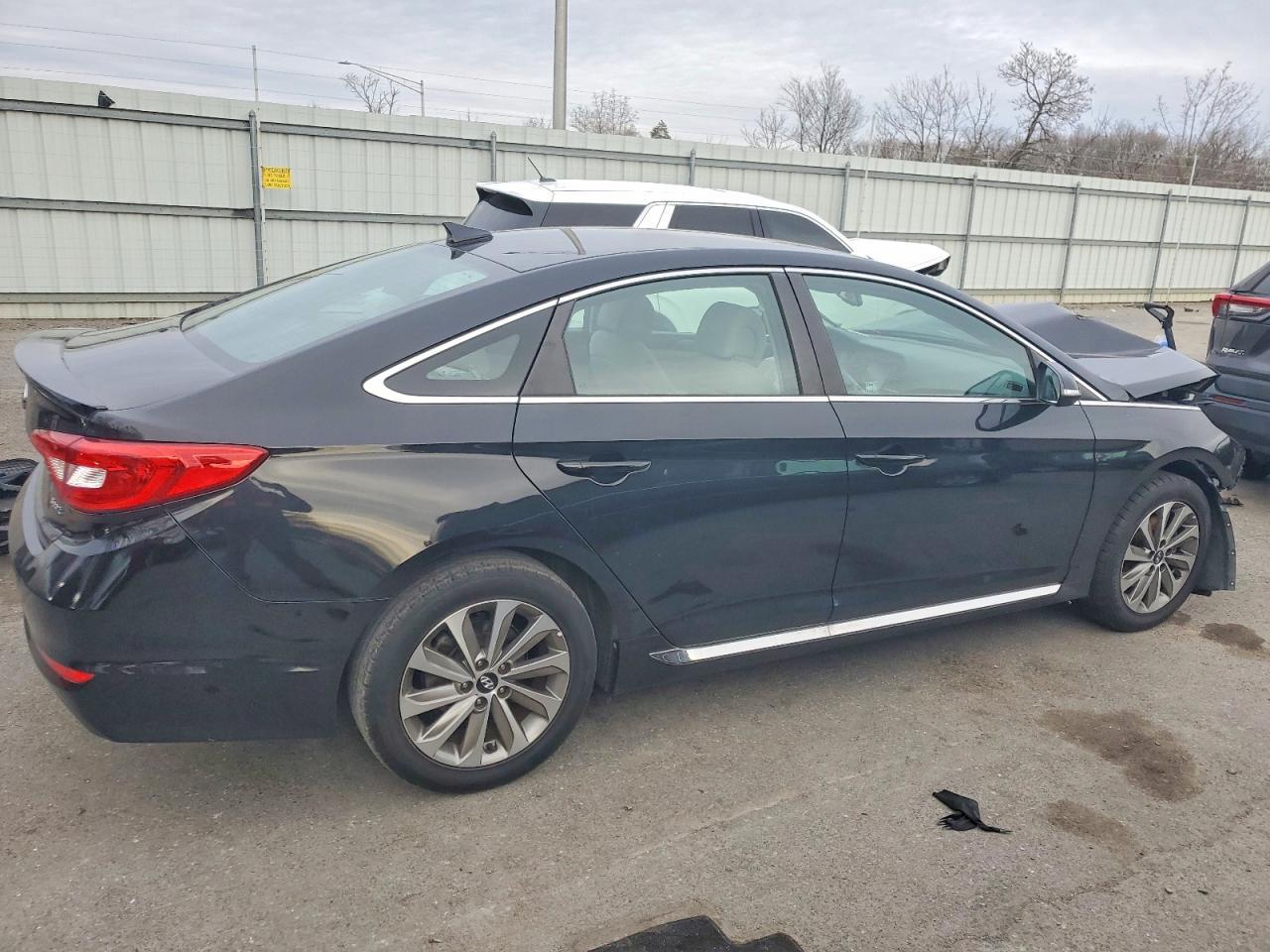 2017 Hyundai Sonata Sport - Фото 3