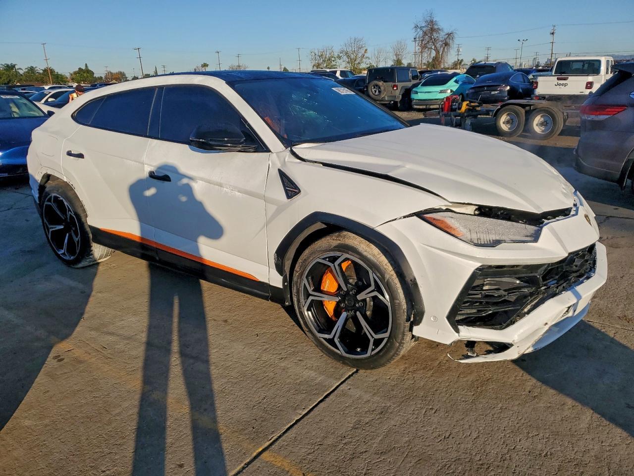 2019 Lamborghini Urus - Image 4