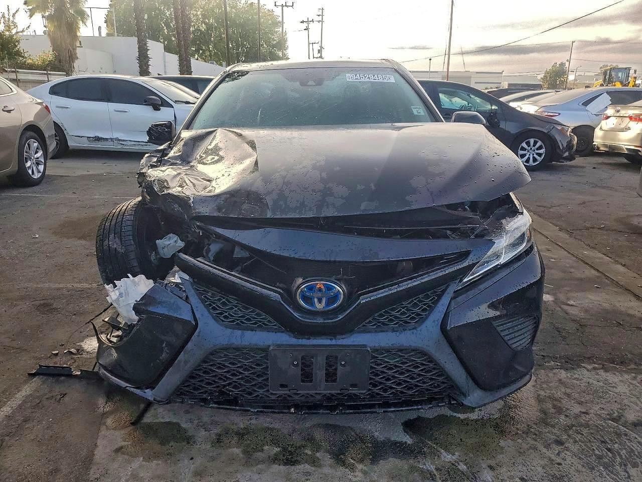 2019 Toyota Camry Hybrid - Фото 5