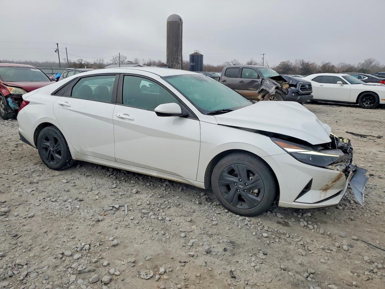2022 Hyundai Elantra Sel - Фото 4