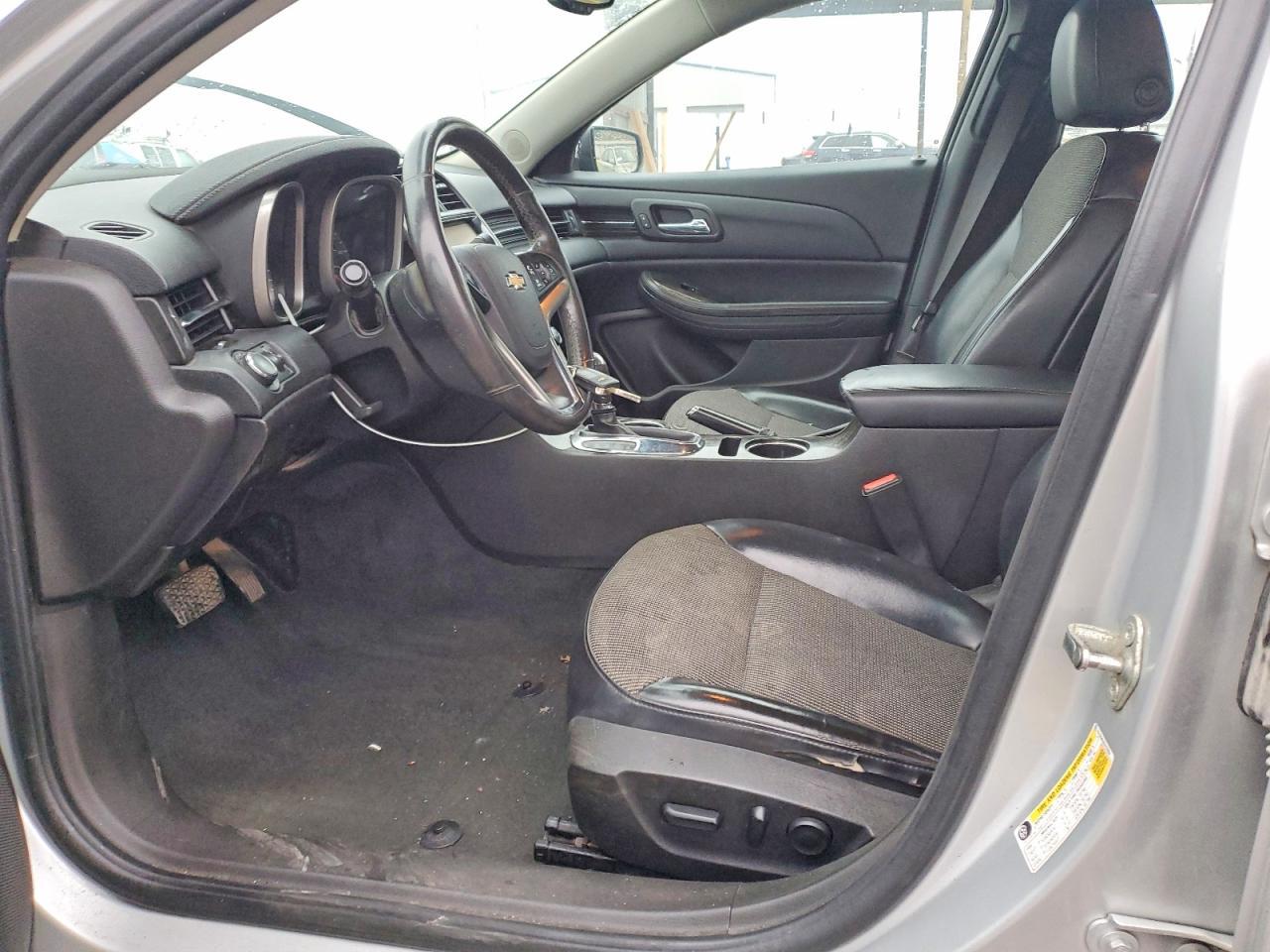 2014 Chev Malibu - Фото 7