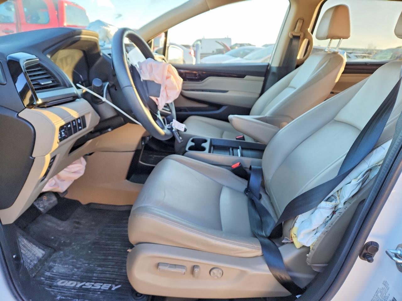 2024 Honda Odyssey Touring - Фото 7