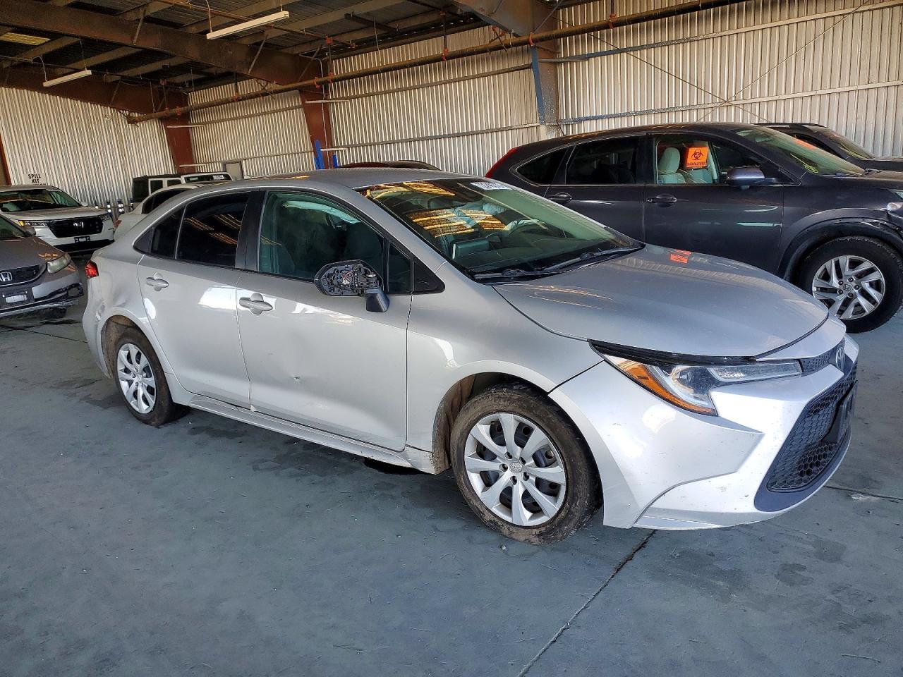 2021 Toyota Corolla Le - Фото 4