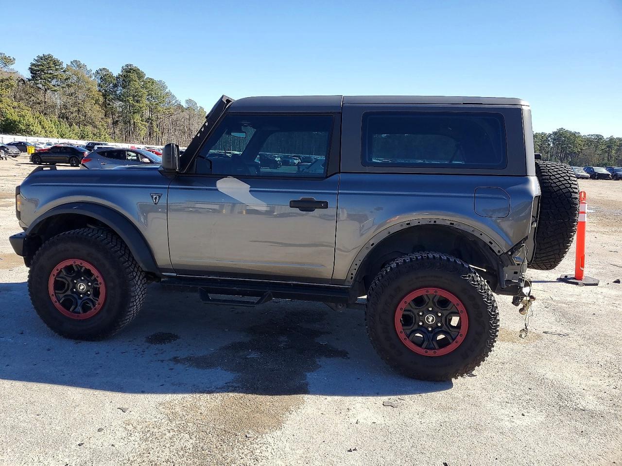 2022 Ford Bronco Base - Фото 2