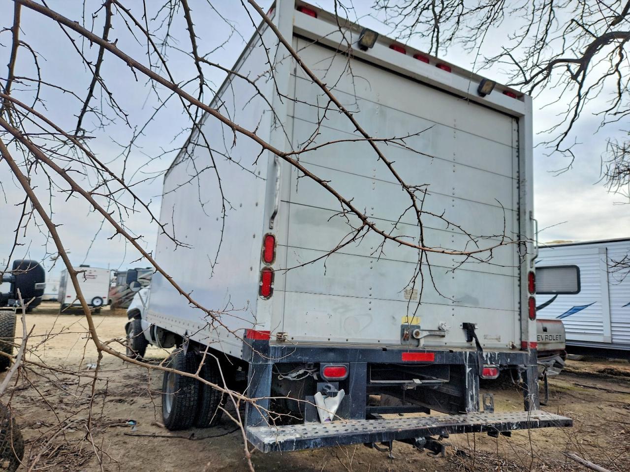 1998 Ford E450 Box Truck - Фото 2