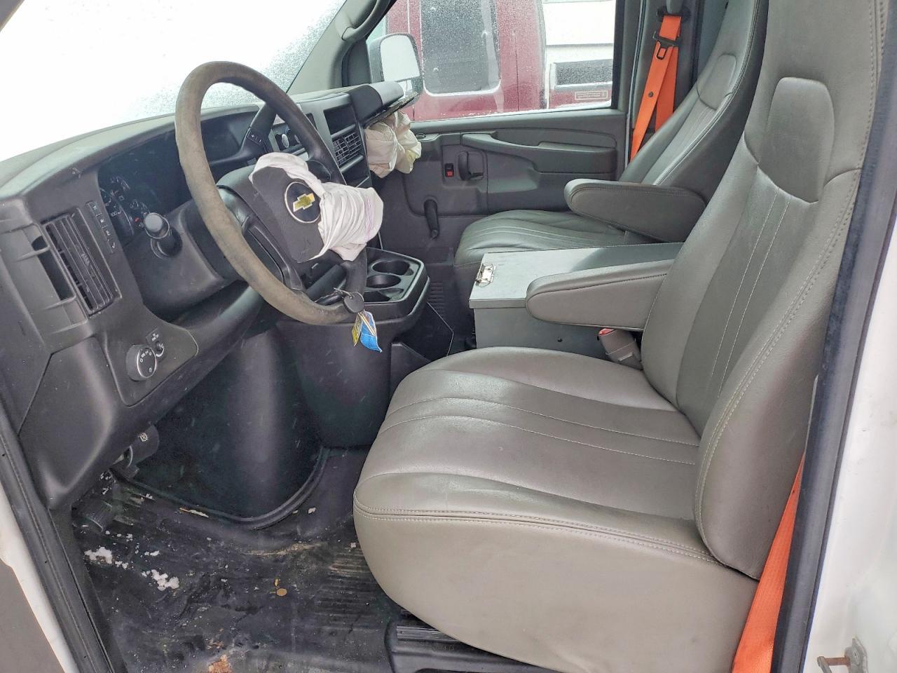 2013 Chevrolet Express G2500 - Фото 7