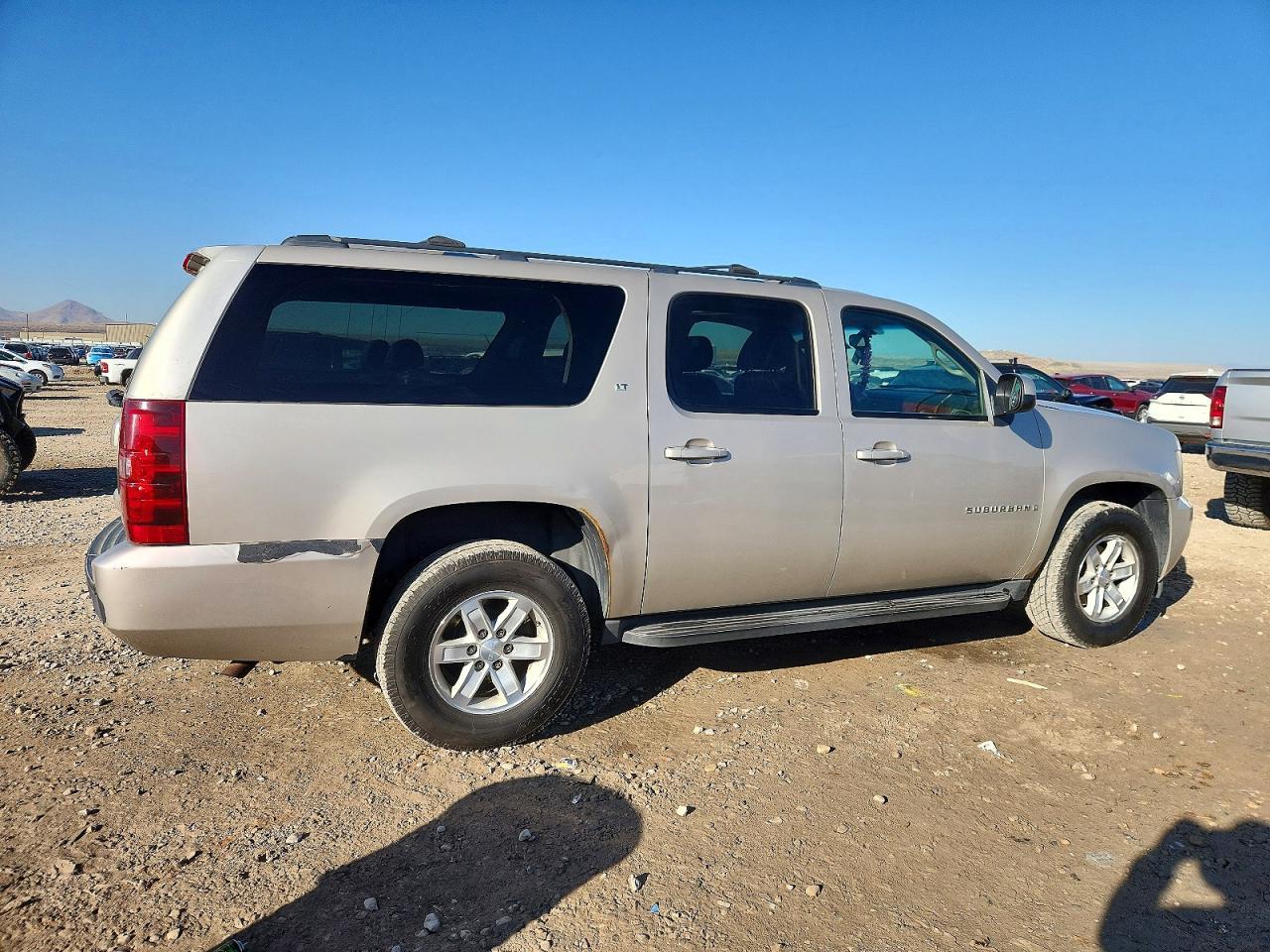 2009 Chevrolet Suburban K1500 Lt - Image 3