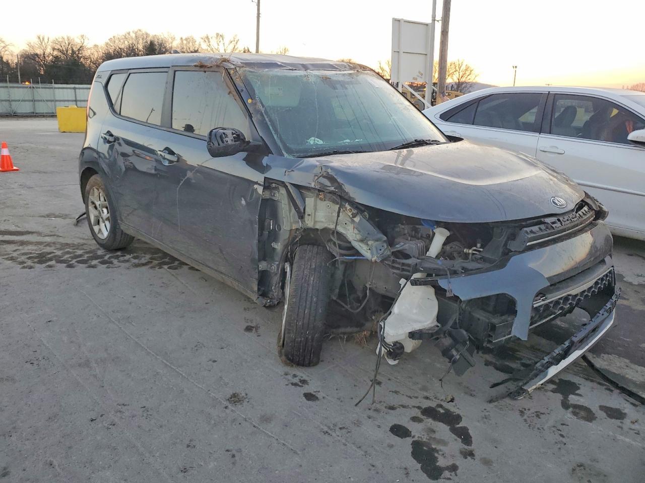 2021 Kia Soul Lx - Фото 4