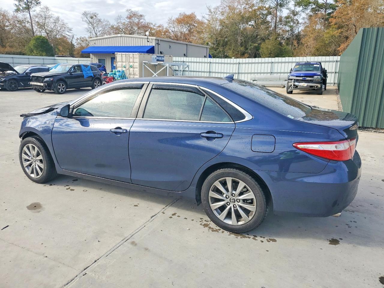 2017 Toyota Camry Xle V6 - Фото 2