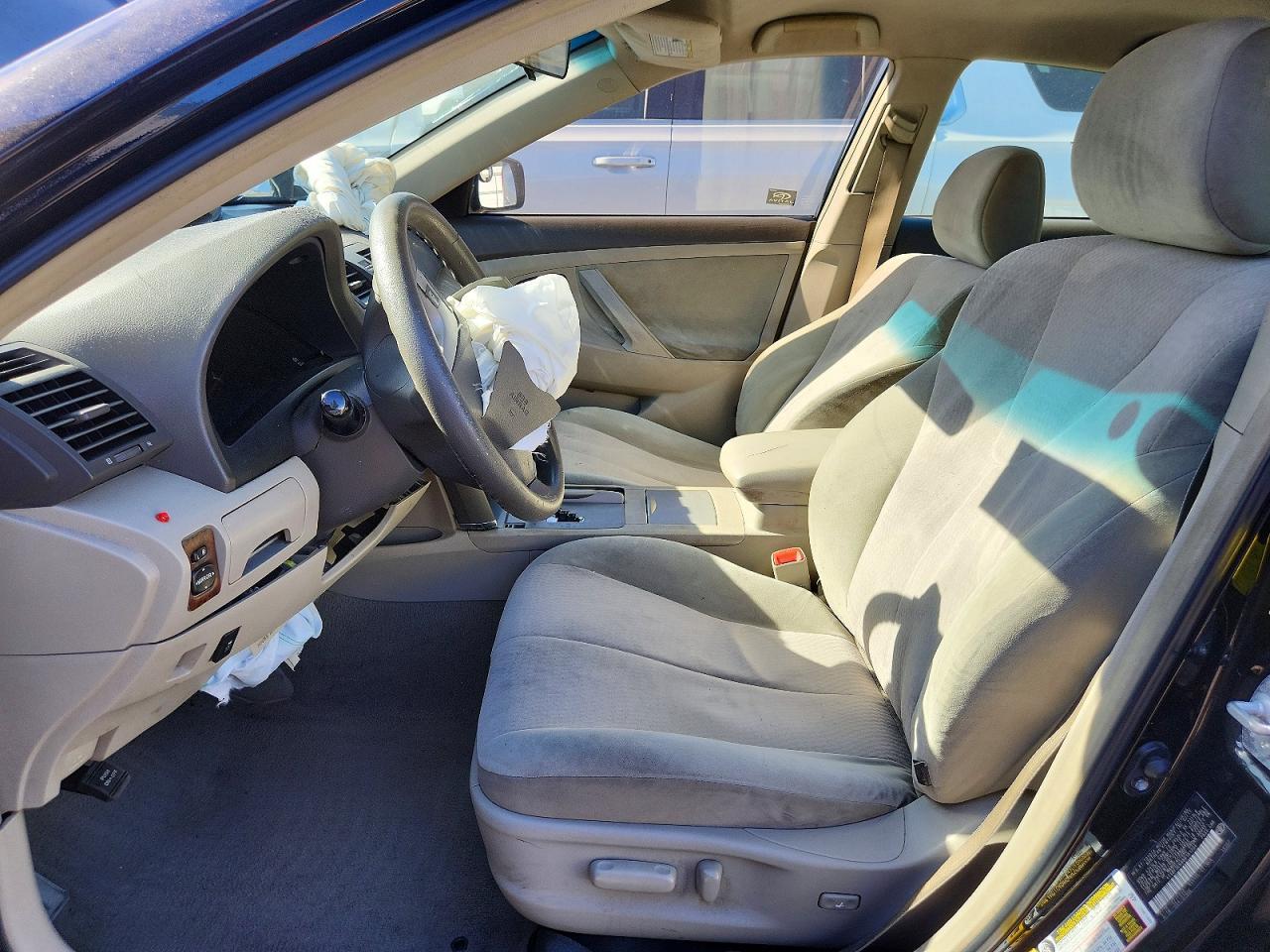 2011 Toyota Camry Le - Фото 7