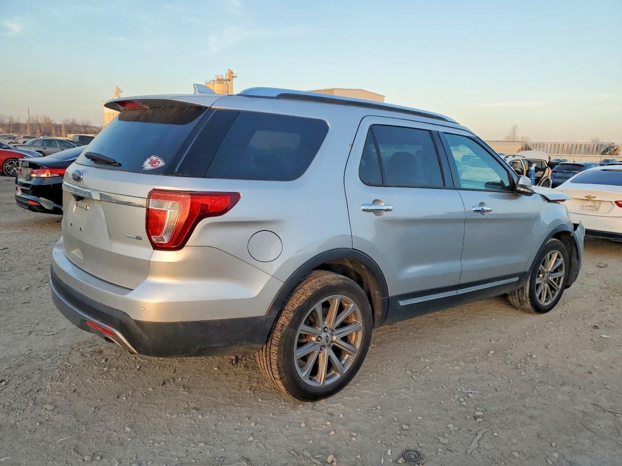 2016 Ford Explorer Limited - Фото 3