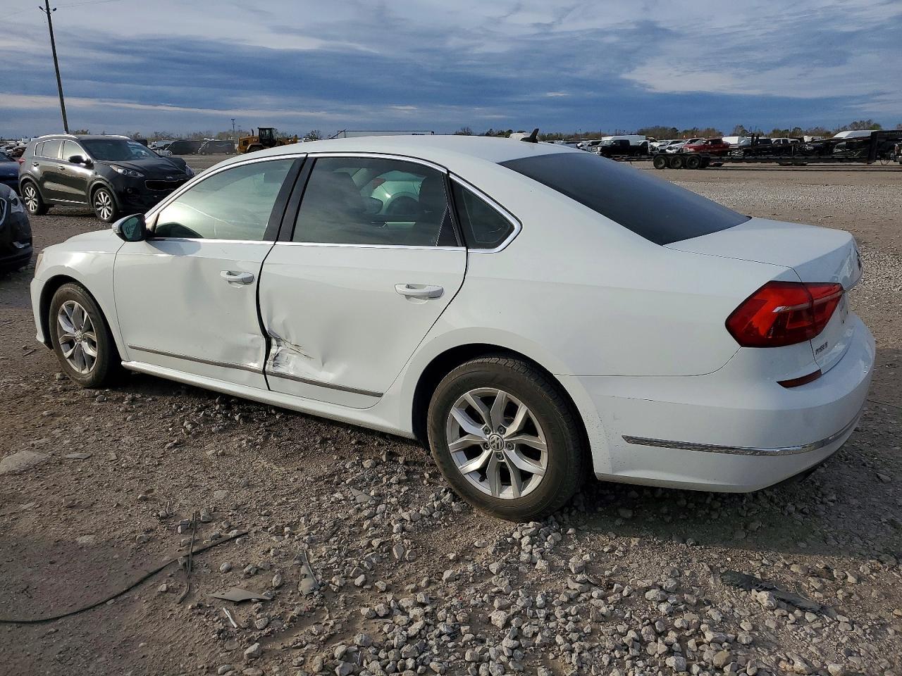 2016 Volkswagen Passat S - Image 2