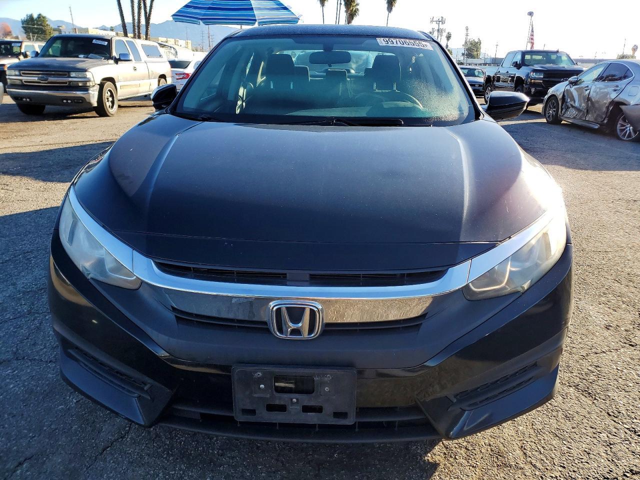 2018 Honda Civic Lx - Image 5