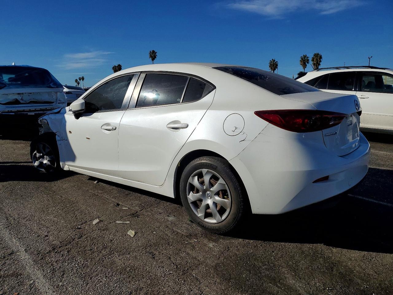 2014 Mazda 3 Sport - Image 2