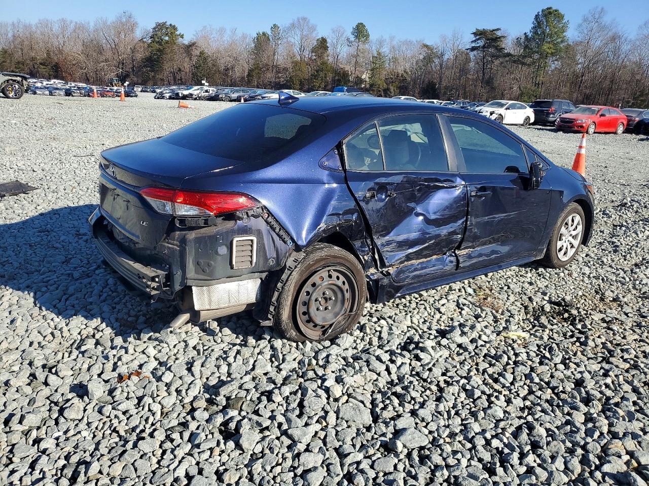 2021 Toyota Corolla Le - Фото 3