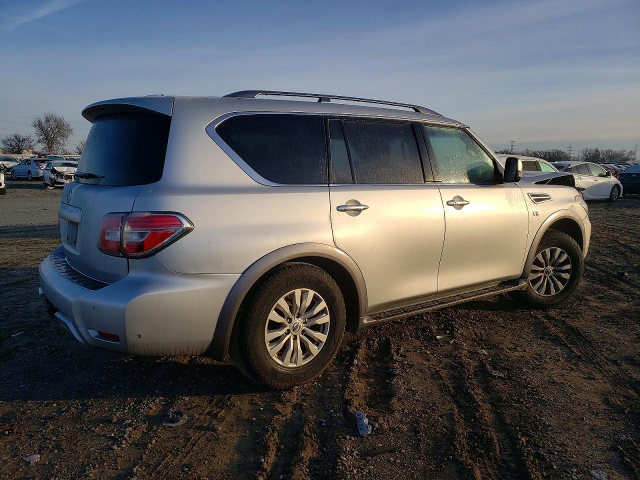 2017 Nissan Armada Sv - Фото 3
