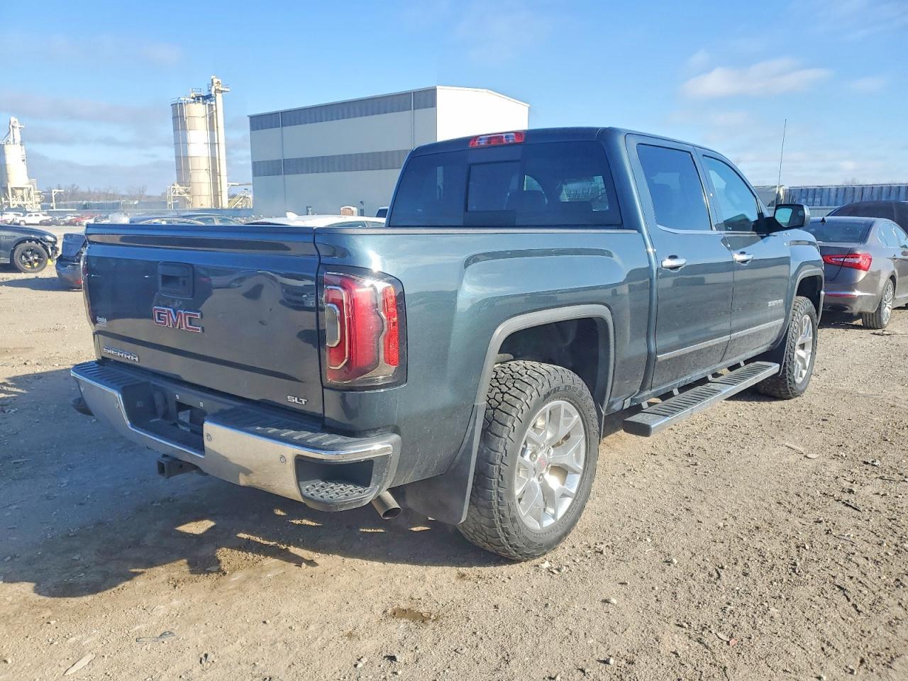 2017 GMC Sierra K1500 Slt - Image 3