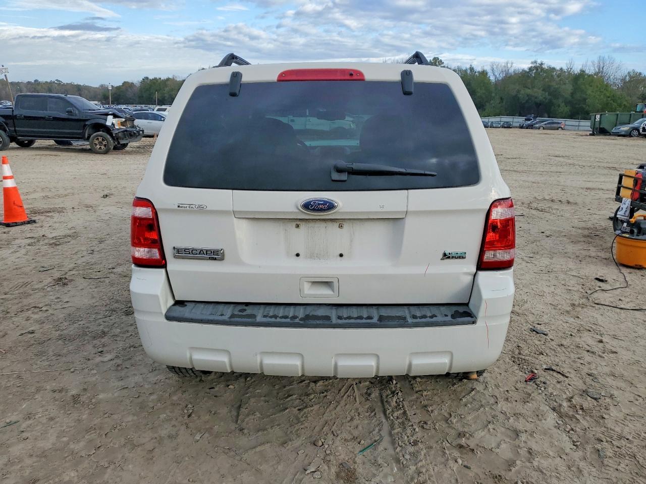 2010 Ford Escape Xlt - Фото 6
