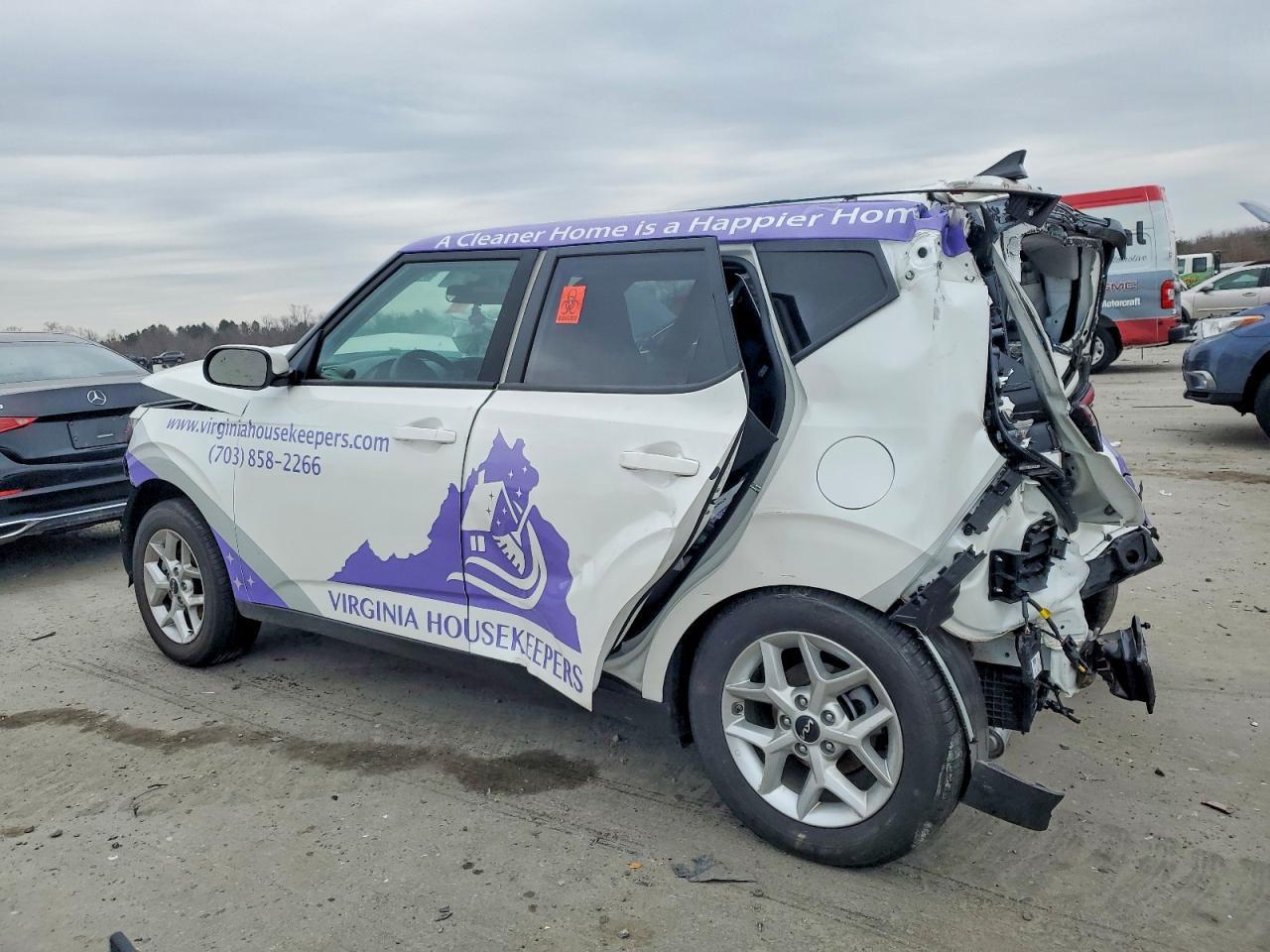 2025 Kia Soul Lx - Image 2