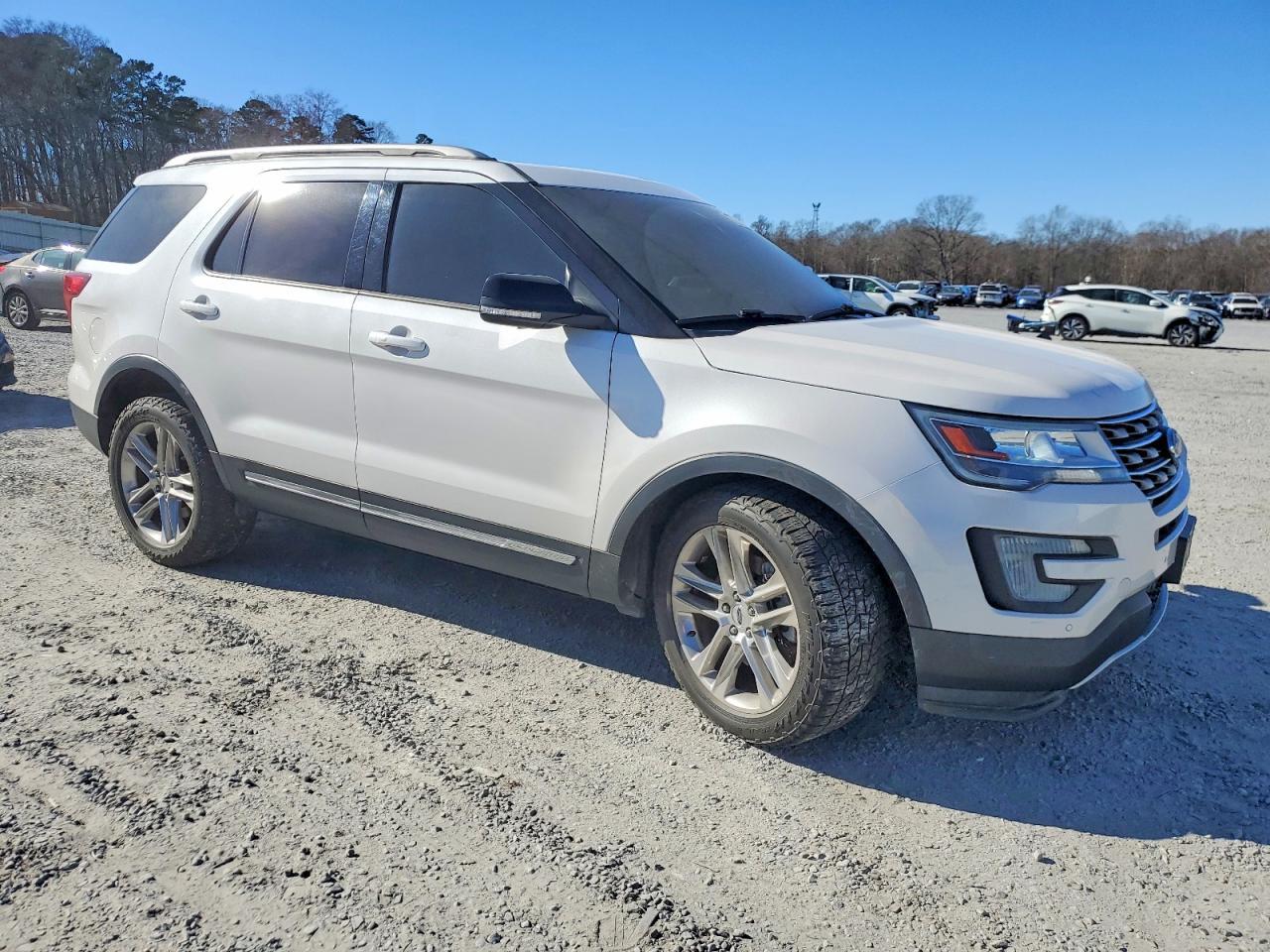 2017 Ford Explorer Xlt - Фото 4
