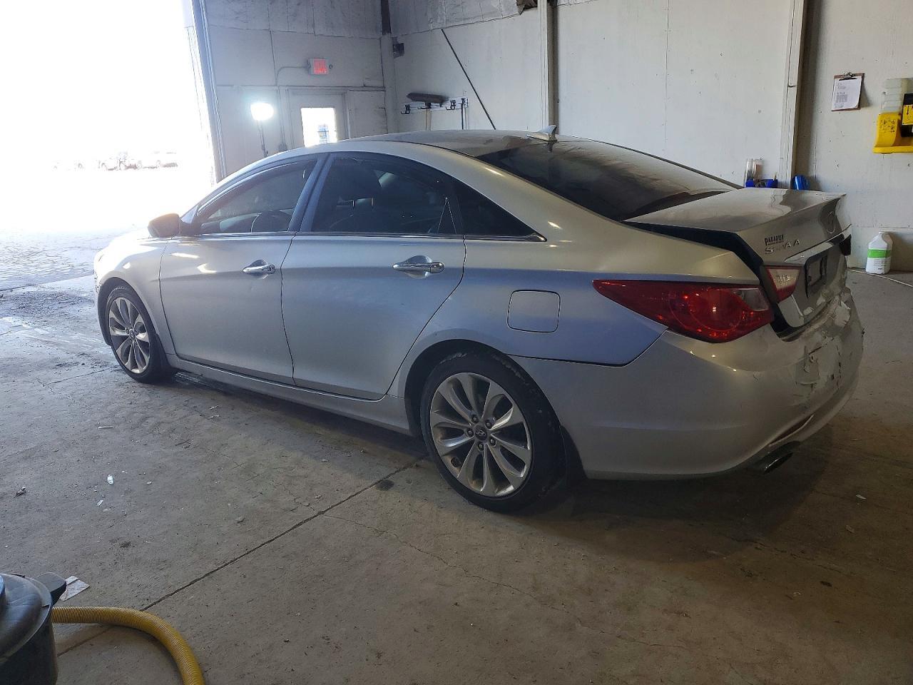 2011 Hyundai Sonata Se - Фото 2