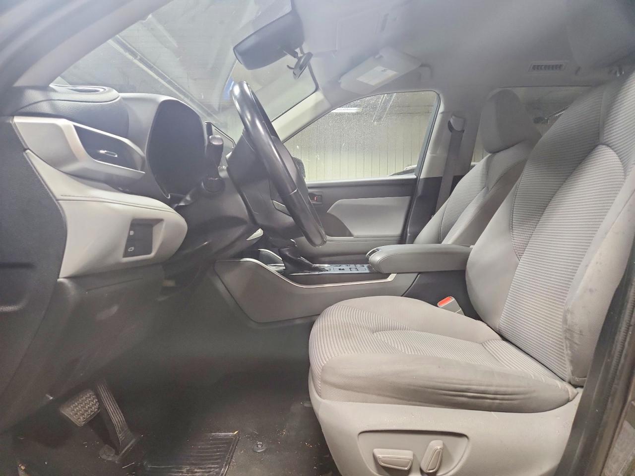 2021 Toyota Highlander Le - Фото 7