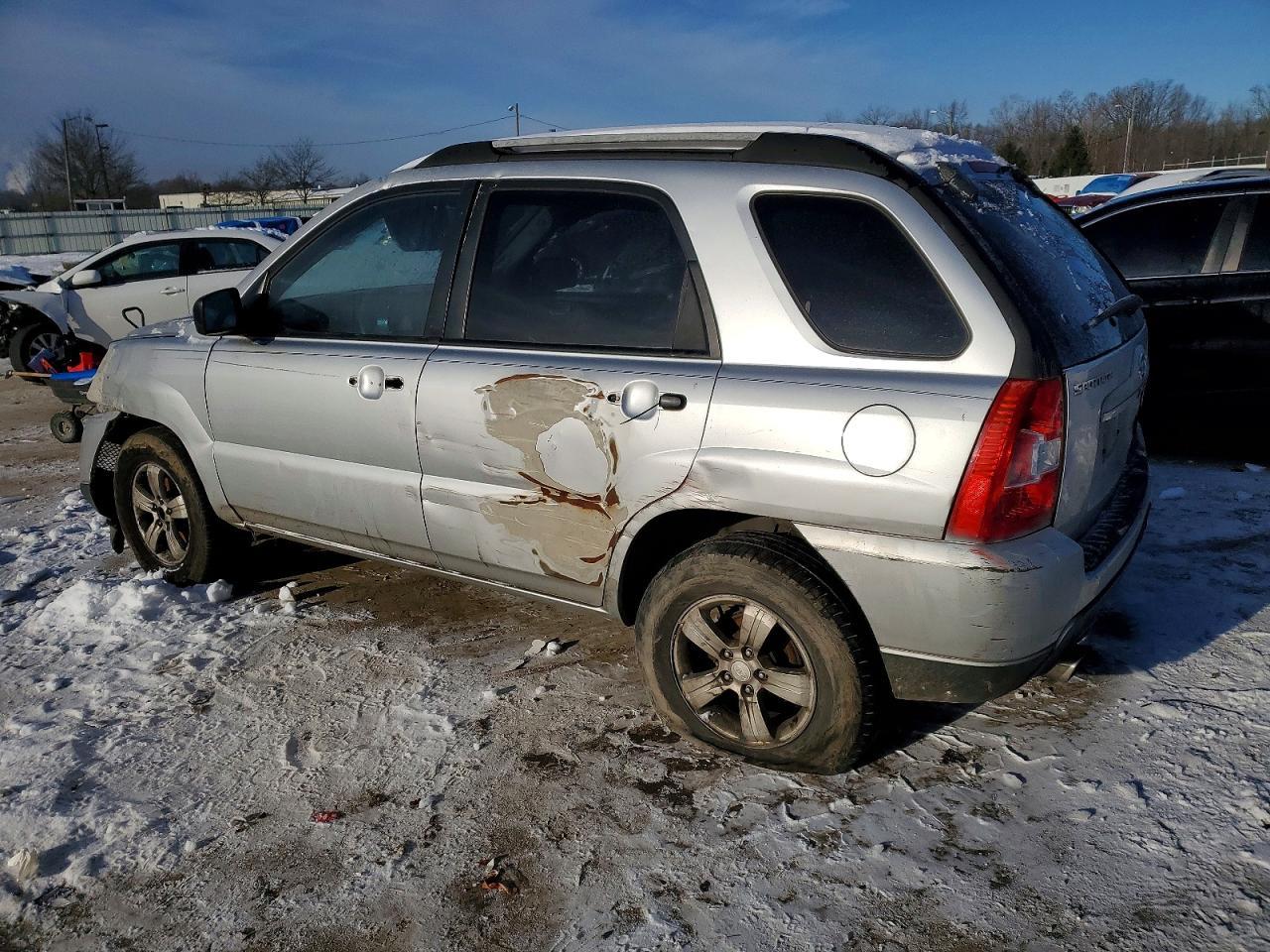 2009 Kia Sportage Lx - Image 2