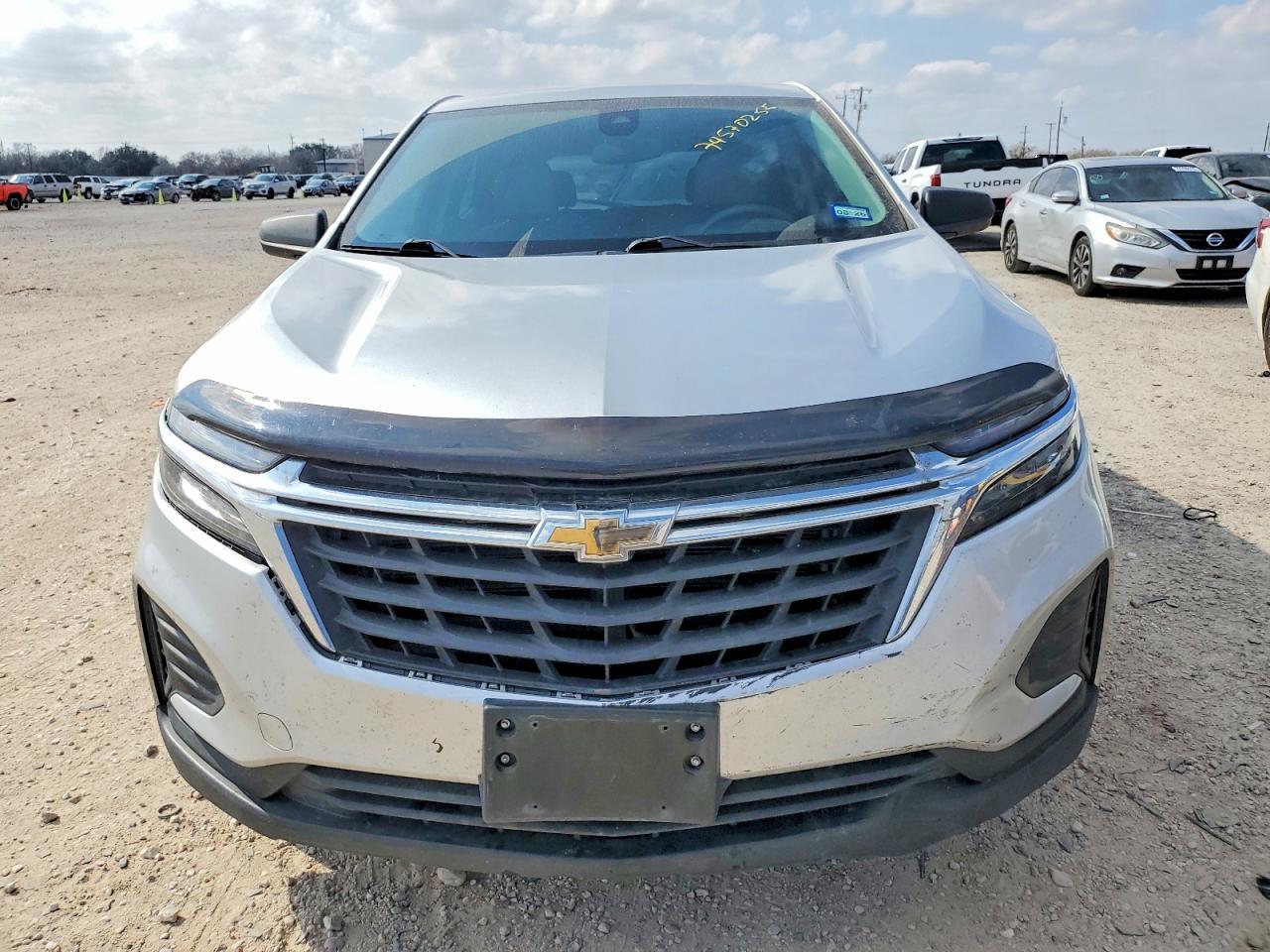2022 Chevrolet Equinox Ls - Фото 5