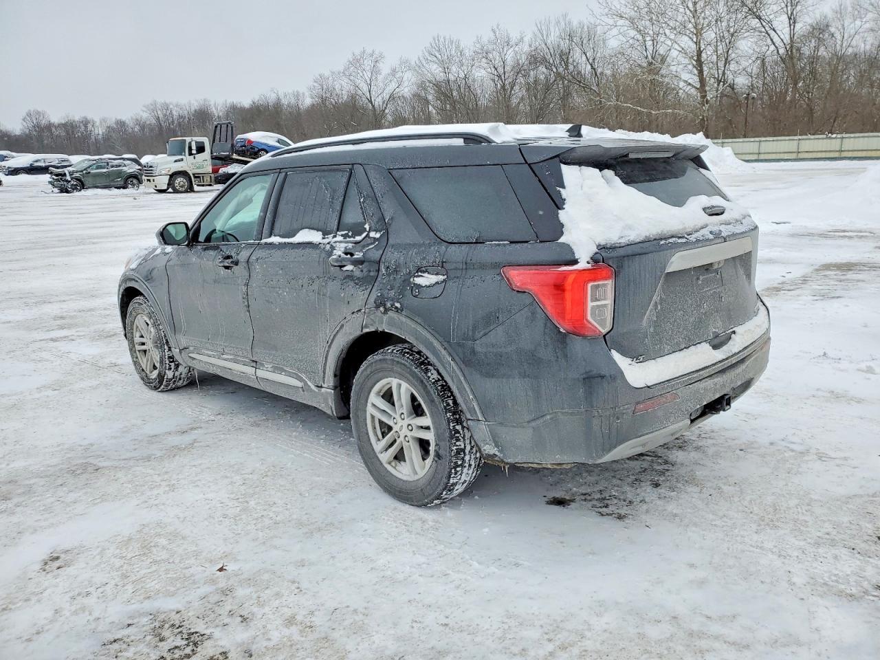 2024 Ford Explorer Xlt - Фото 2