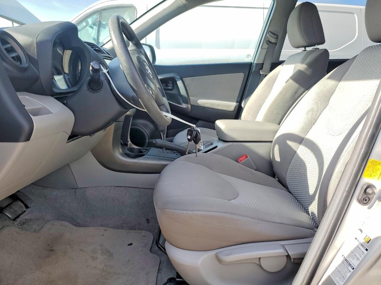 2012 Toyota Rav4 - Фото 7