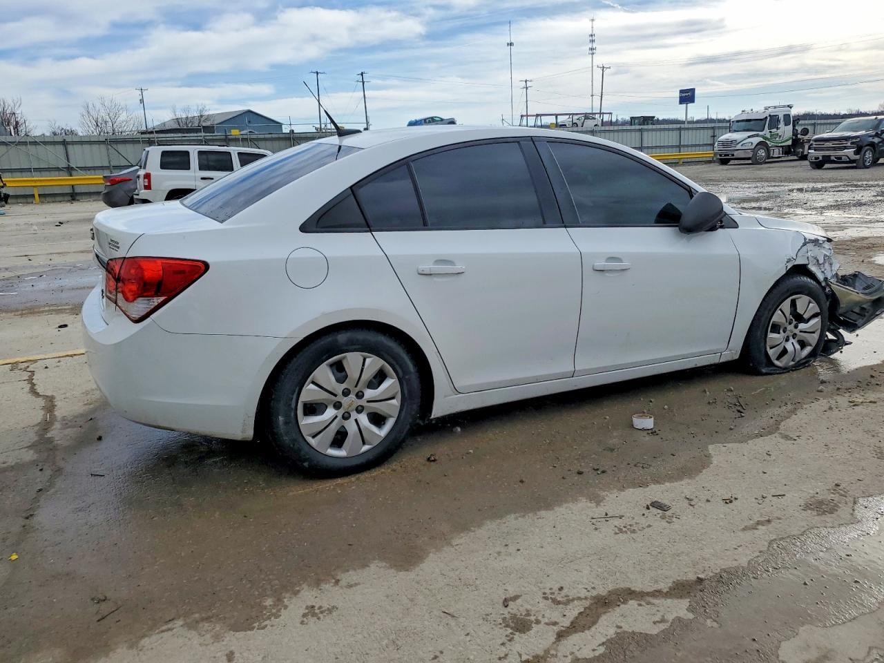 2014 Chevrolet Cruze Ls - Фото 3