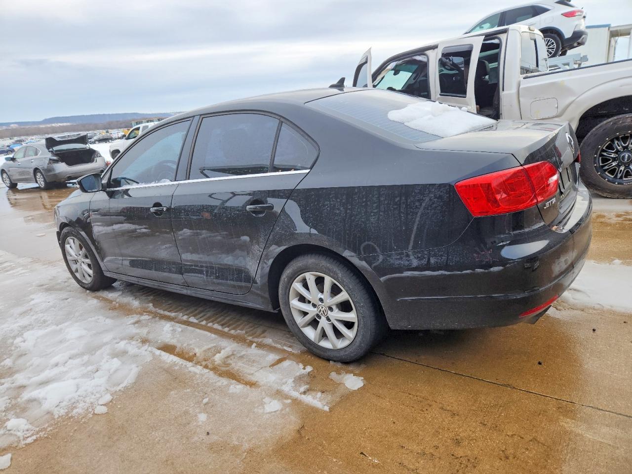 2013 Volkswagen Jetta Se - Фото 2
