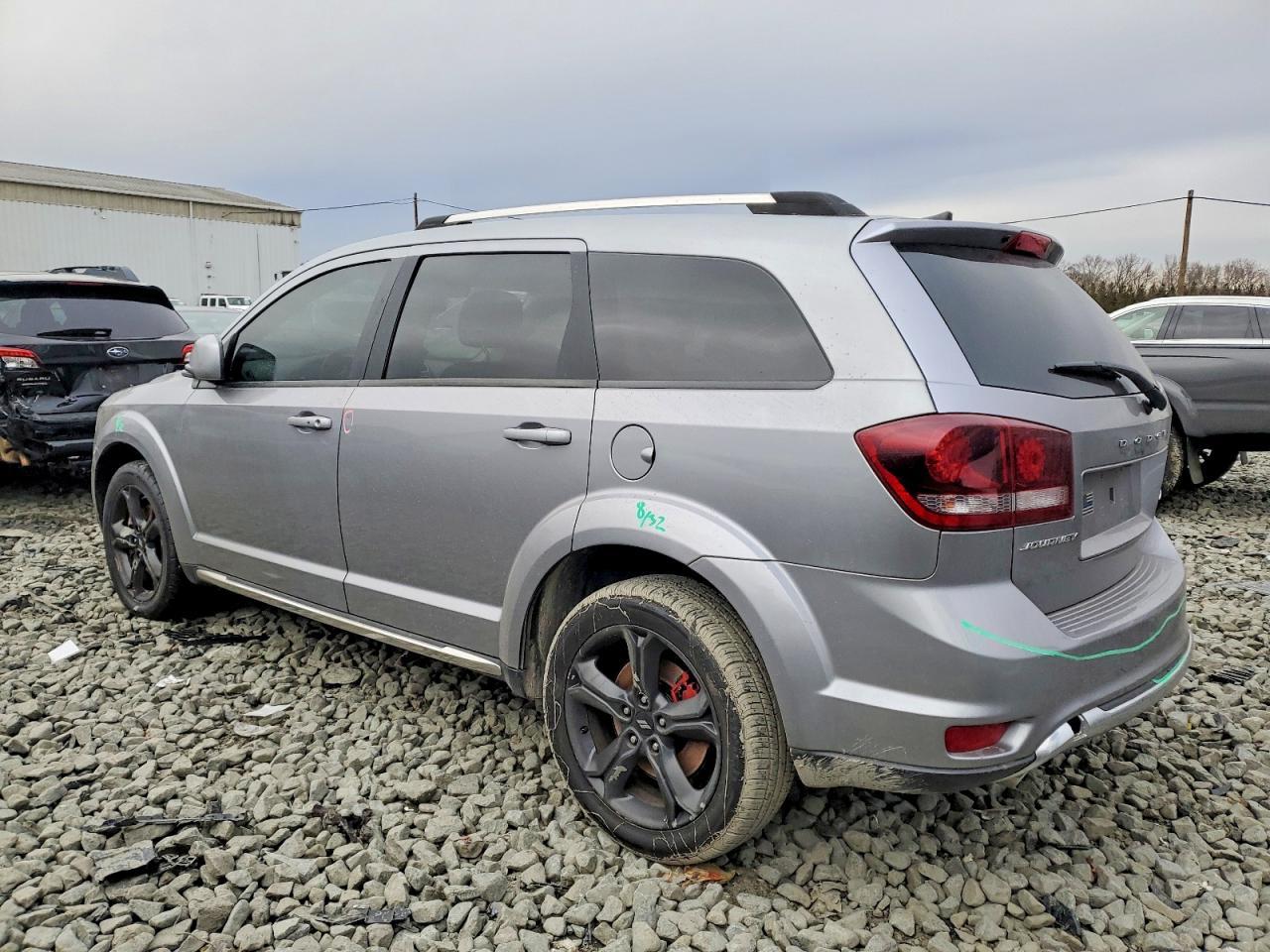 2019 Dodge Journey Crossroad - Фото 2
