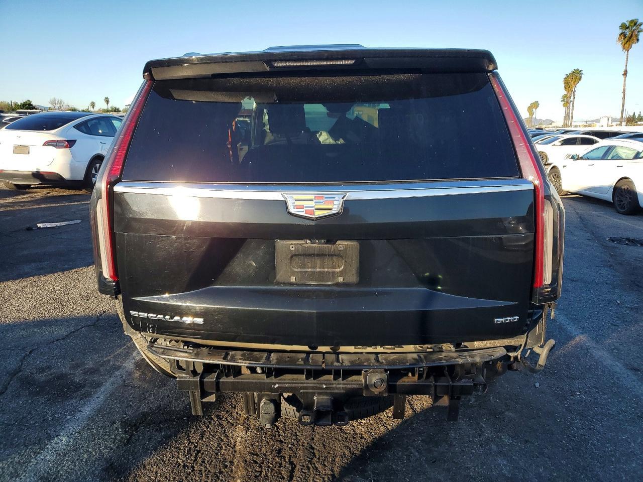 2023 Cadillac Escalade Esv Premium Luxury - Image 6