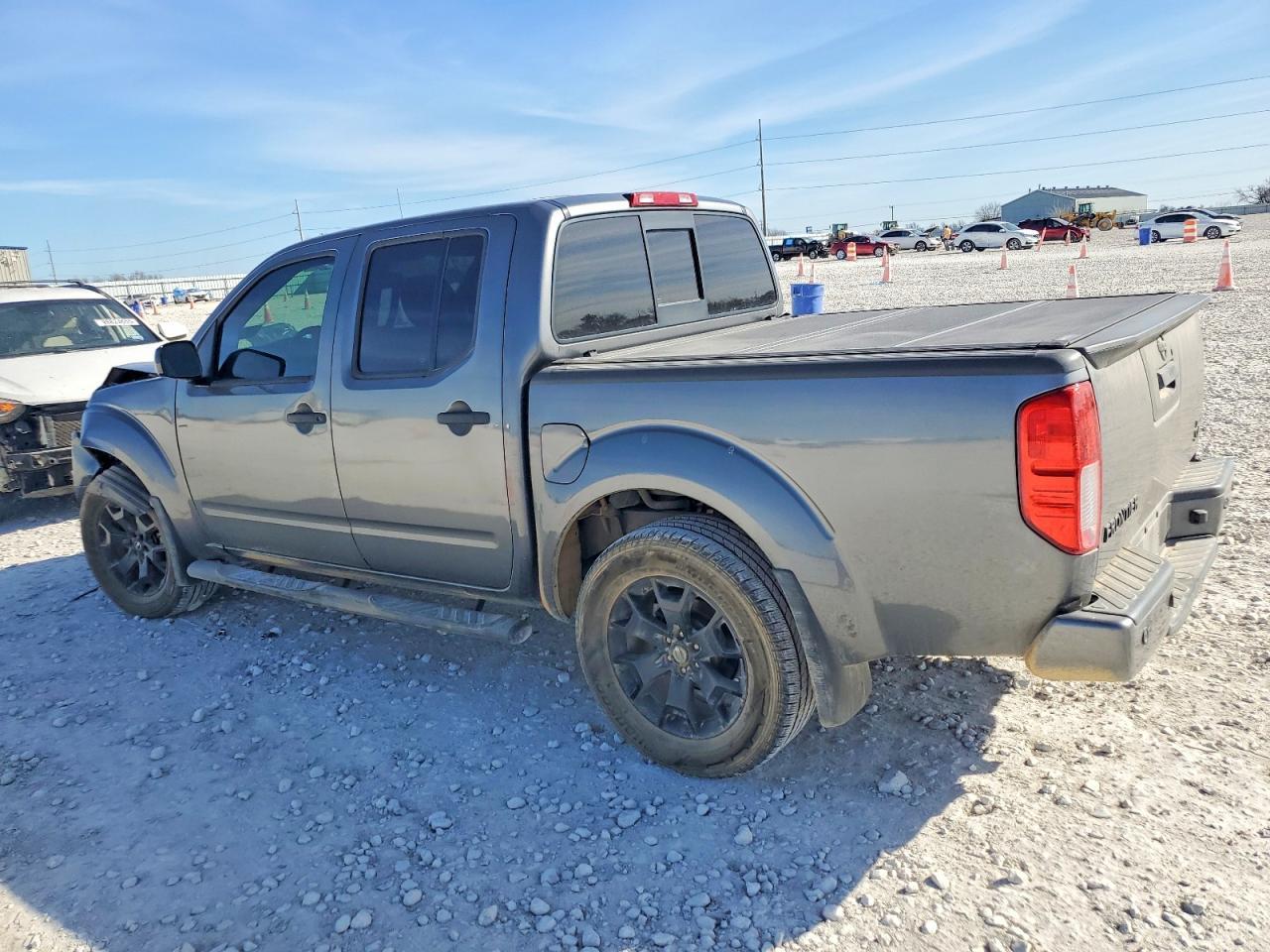 2019 Nissan Frontier S - Фото 2