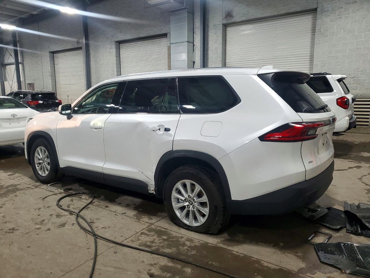 2024 Toyota Grand Highlander Xle - Фото 2
