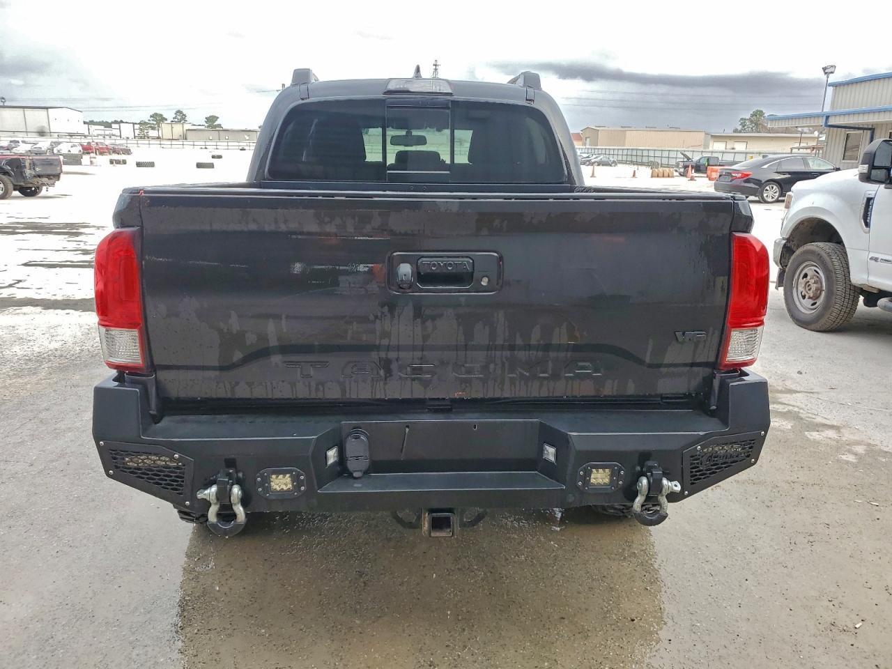 2017 Toyt Tacoma Trd Off-Road 4X4 - Фото 6