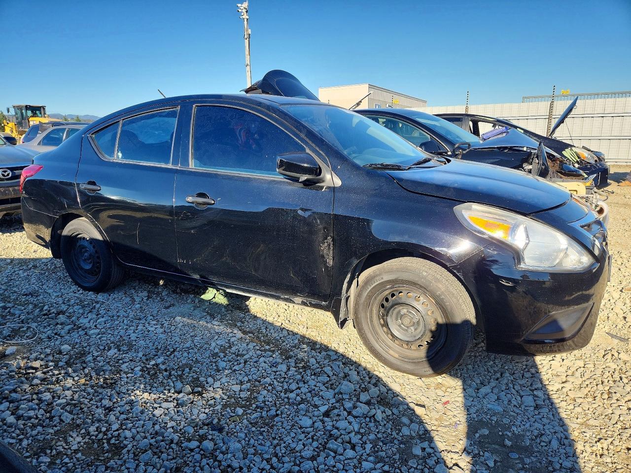 2018 Nissan Versa S - Фото 4