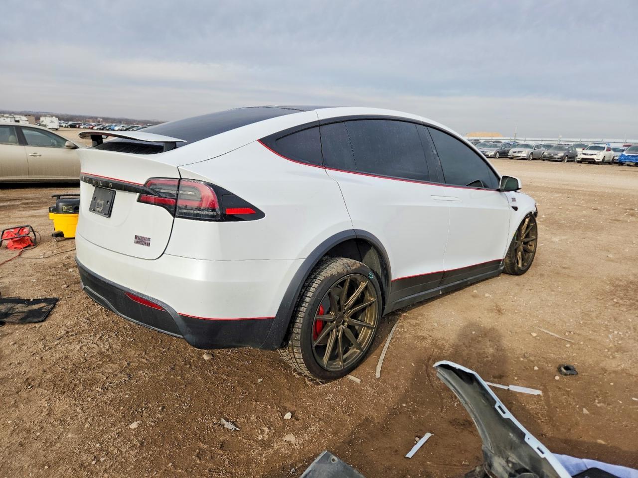 2023 Tesla Model X - Фото 3