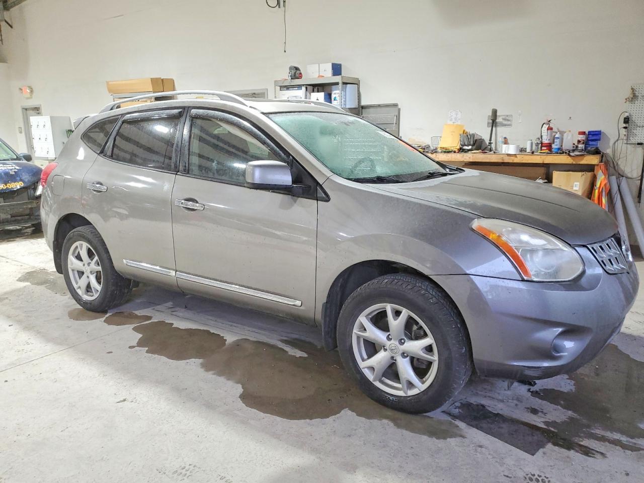 2011 Nissan Rogue S - Фото 4
