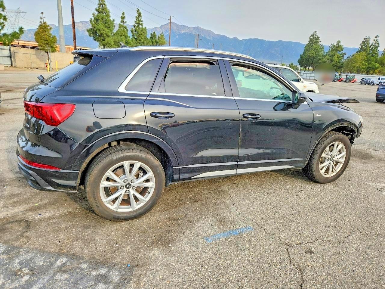2022 Audi Q3 Premium S Line 45 - Фото 3