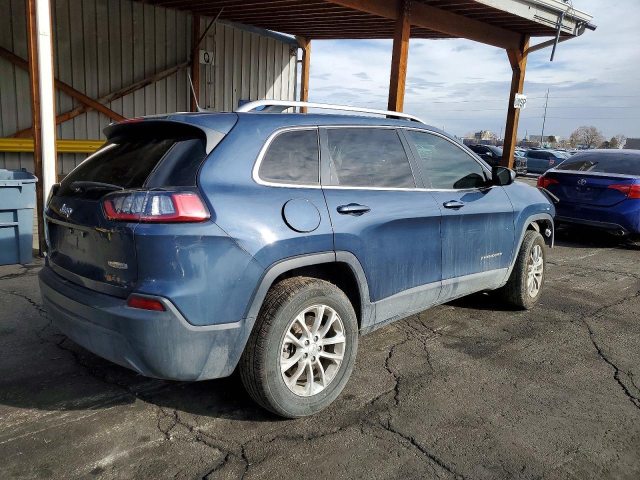 2019 Jeep Cherokee Latitude - Image 3