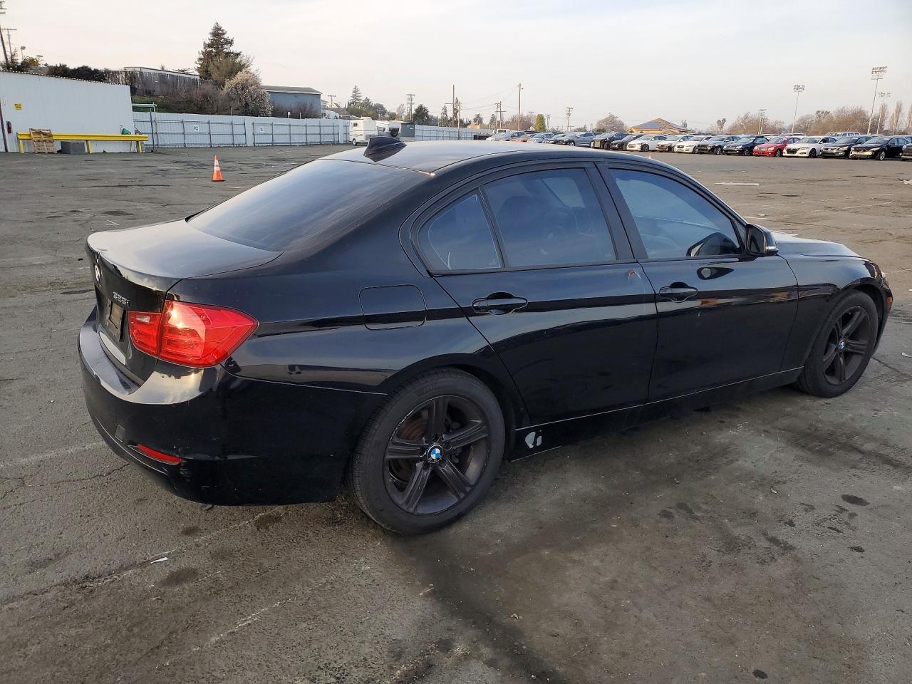 2014 BMW 328 I Sulev - Фото 3