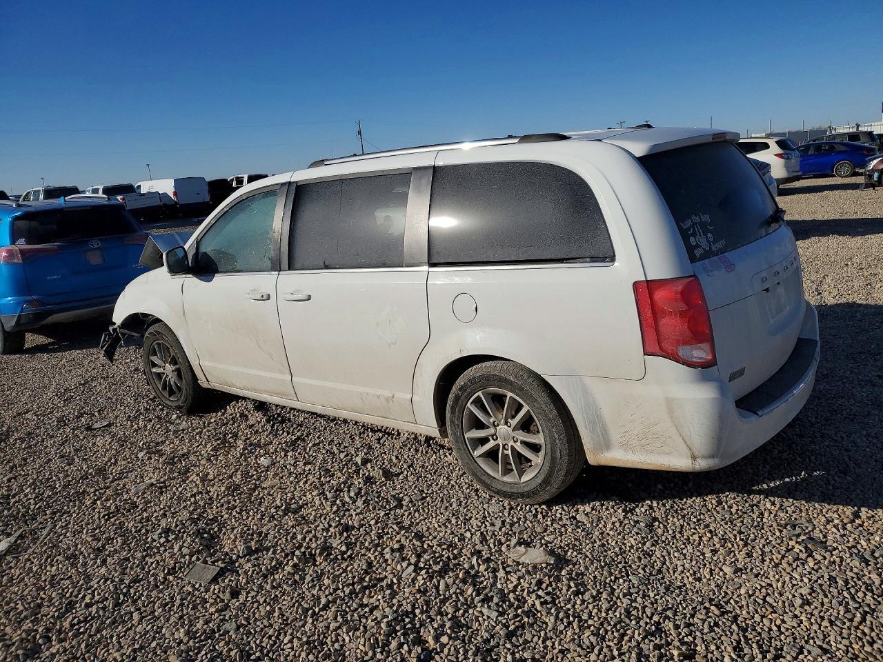 2020 Dodge Grand Caravan Sxt - Фото 2