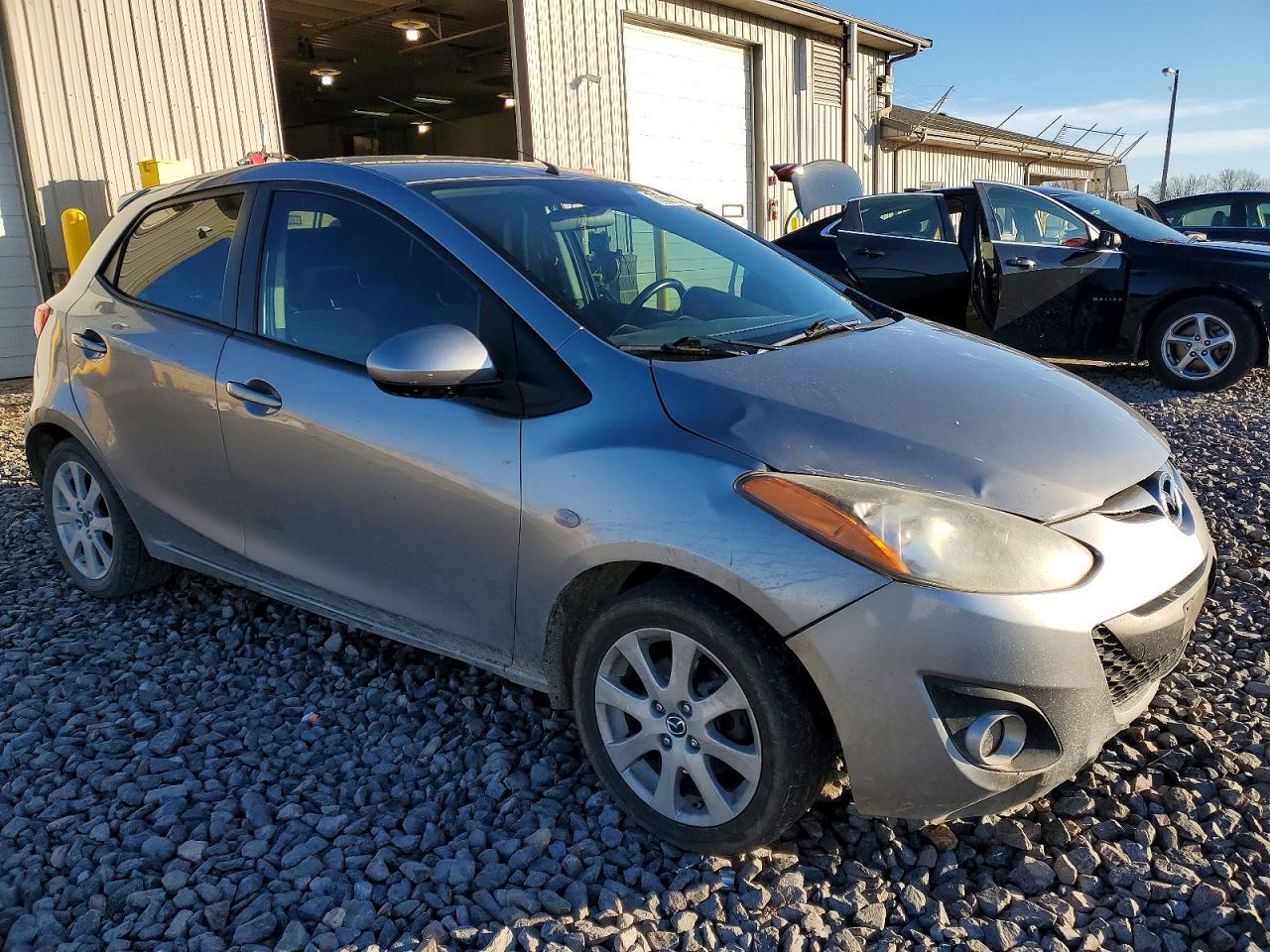 2014 Mazda Mazda2 Touring - Фото 4