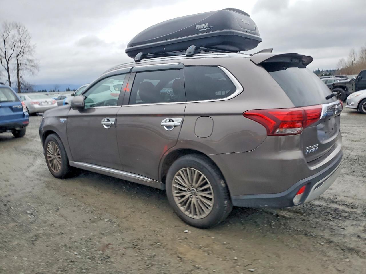 2022 Mitsubishi Outlander Sel - Фото 2