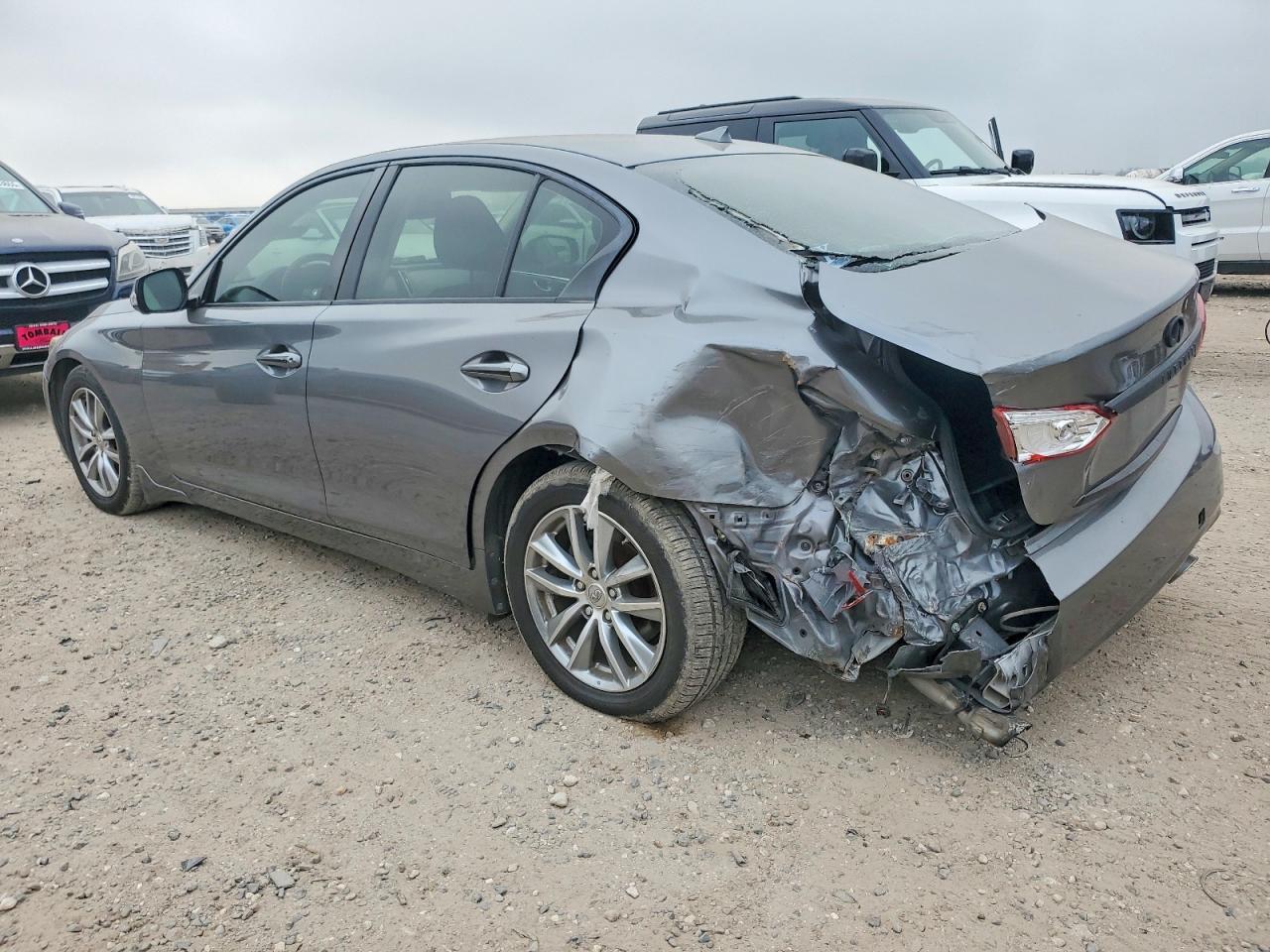 2017 Infiniti Q50 3.0T Premium - Фото 2