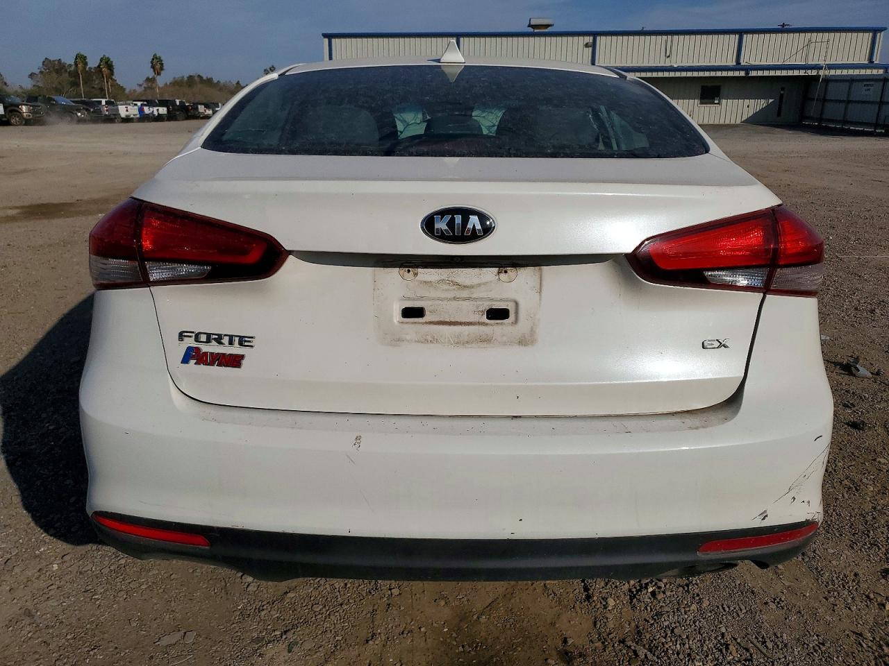 2017 Kia Forte Ex - Image 6